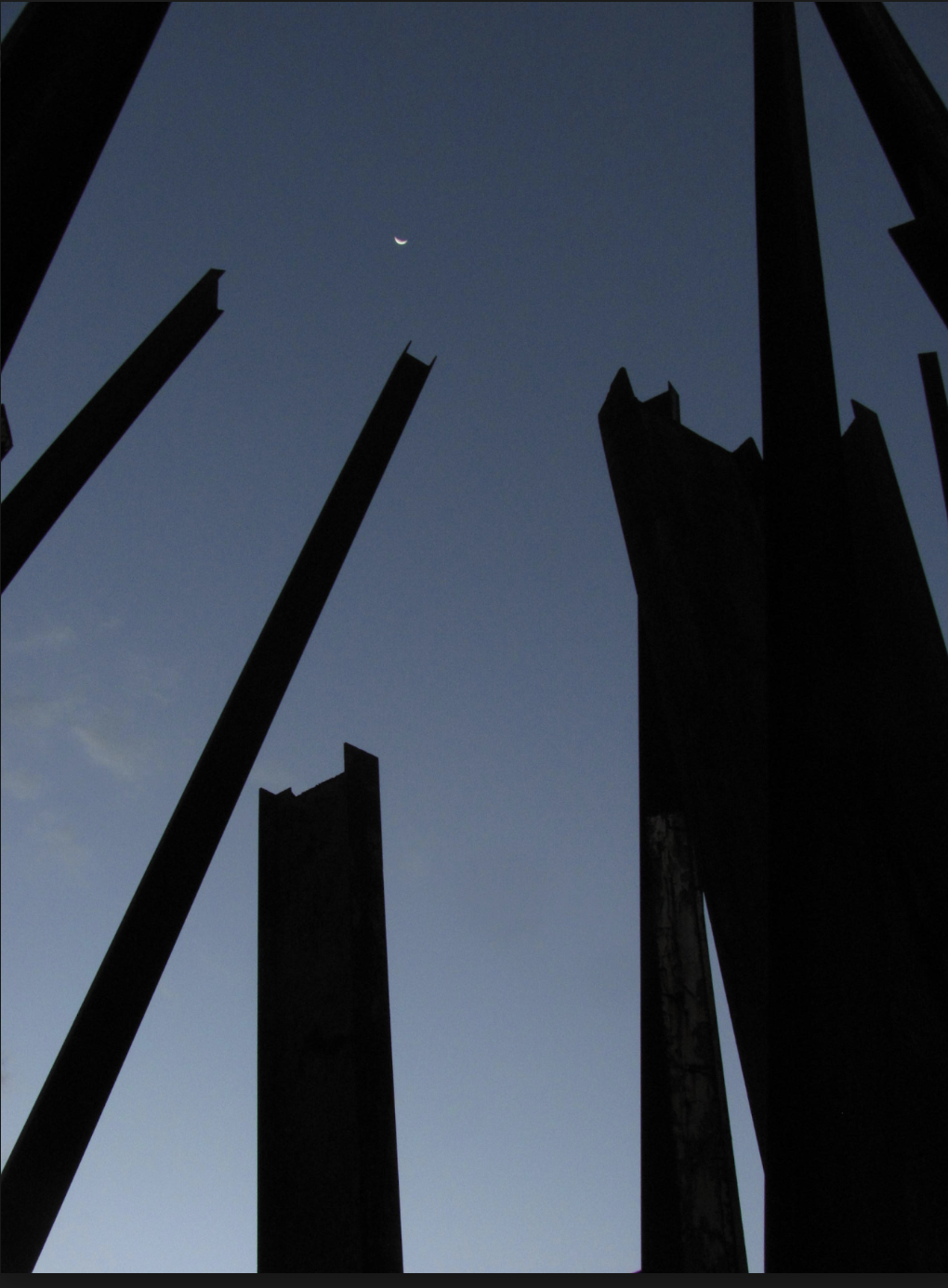 "Beam drop" - Chris Burden, Inhottim, Brazil